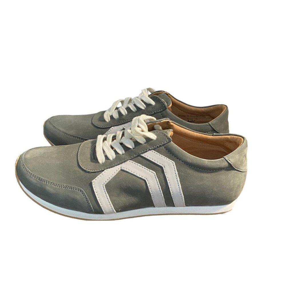 The Root Collective Jessie Sneaker in Smoke Leather Size 10